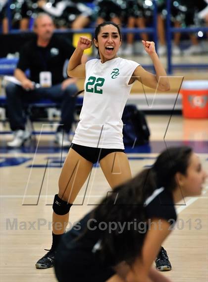 Thumbnail 3 in Bishop Conaty-Loretto vs Pomona Catholic (CIF SS D5AA Final) photogallery.