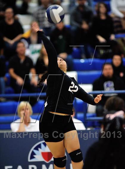 Thumbnail 2 in Bishop Conaty-Loretto vs Pomona Catholic (CIF SS D5AA Final) photogallery.