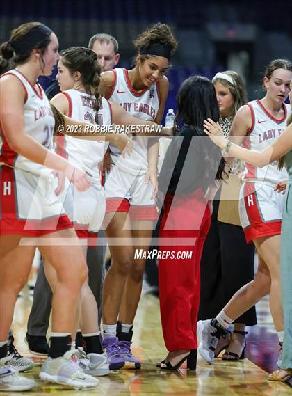 Thumbnail 1 in Holliday vs. Columbus (UIL 3A Basketball State Semifinal) photogallery.