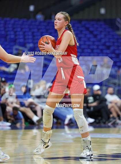 Thumbnail 3 in Holliday vs. Columbus (UIL 3A Basketball State Semifinal) photogallery.