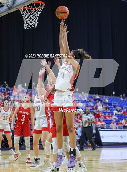 Thumbnail 2 in Holliday vs. Columbus (UIL 3A Basketball State Semifinal) photogallery.