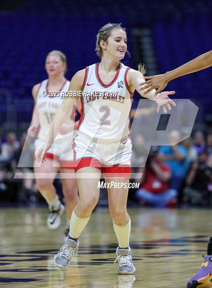 Thumbnail 3 in Holliday vs. Columbus (UIL 3A Basketball State Semifinal) photogallery.