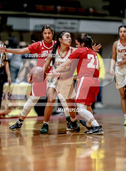 Thumbnail 3 in Arvin vs. Porterville (CIF D3 Central Section Championship) photogallery.