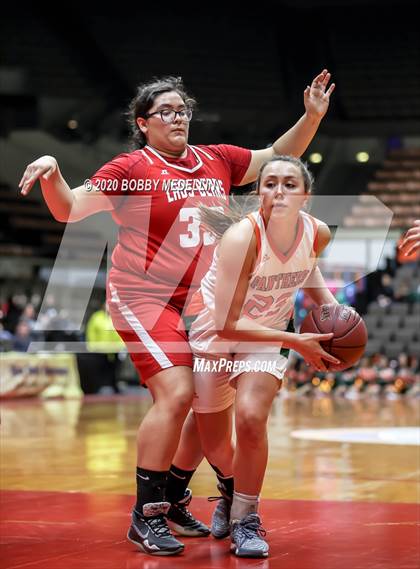Thumbnail 3 in Arvin vs. Porterville (CIF D3 Central Section Championship) photogallery.