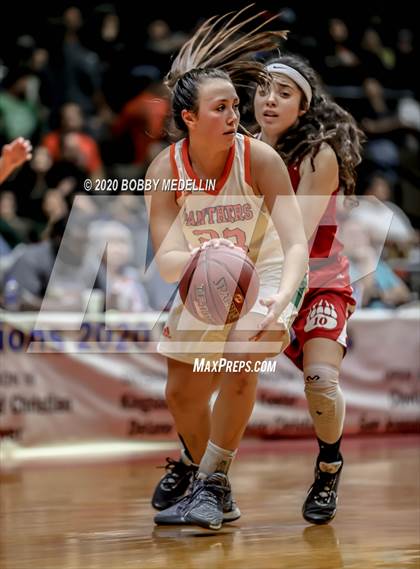 Thumbnail 2 in Arvin vs. Porterville (CIF D3 Central Section Championship) photogallery.