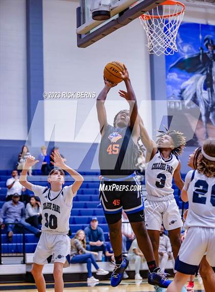 Thumbnail 3 in Grand Oaks @ College Park photogallery.