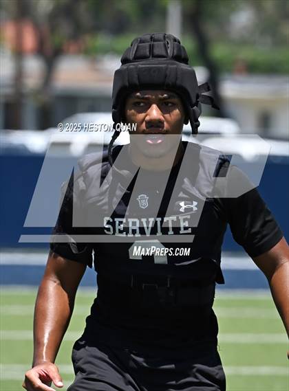 Thumbnail 2 in St. John Bosco vs. Servite (Brave 8 Invitational) photogallery.