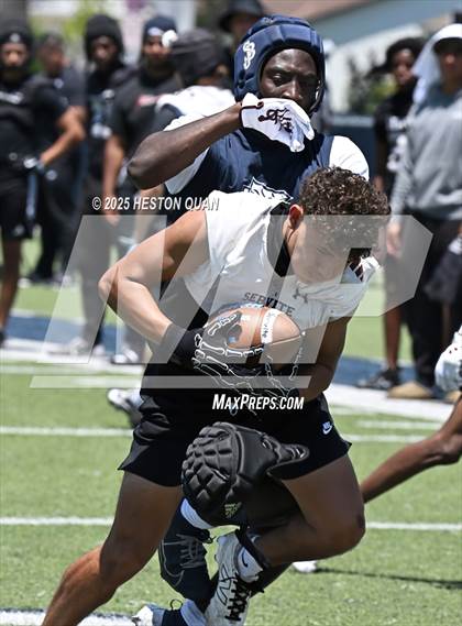 Thumbnail 1 in St. John Bosco vs. Servite (Brave 8 Invitational) photogallery.