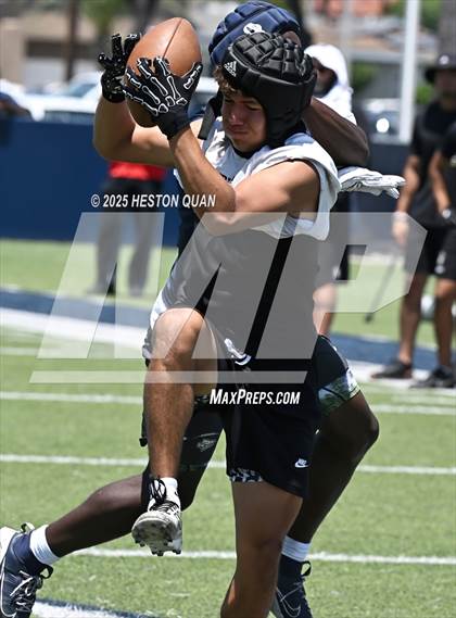 Thumbnail 1 in St. John Bosco vs. Servite (Brave 8 Invitational) photogallery.