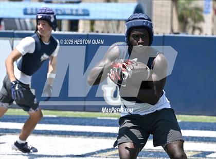 Thumbnail 3 in St. John Bosco vs. Servite (Brave 8 Invitational) photogallery.