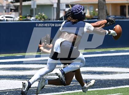 Thumbnail 2 in St. John Bosco vs. Servite (Brave 8 Invitational) photogallery.