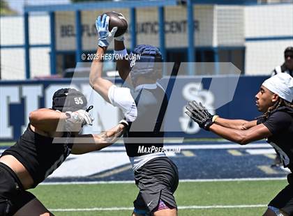 Thumbnail 1 in St. John Bosco vs. Servite (Brave 8 Invitational) photogallery.