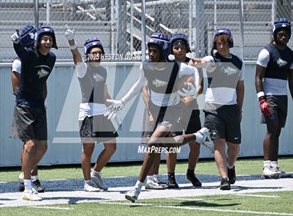 Thumbnail 2 in St. John Bosco vs. Servite (Brave 8 Invitational) photogallery.