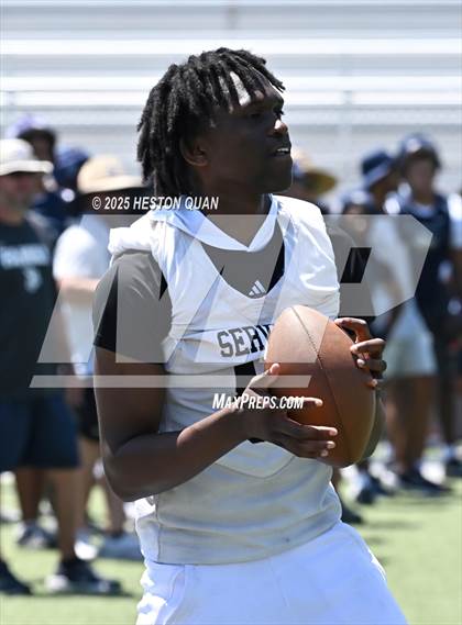 Thumbnail 3 in St. John Bosco vs. Servite (Brave 8 Invitational) photogallery.