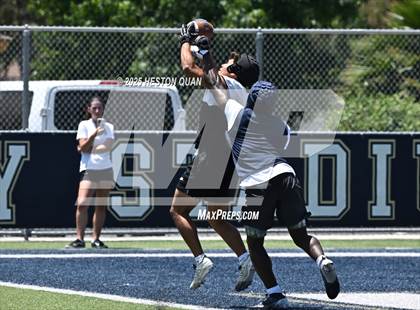 Thumbnail 1 in St. John Bosco vs. Servite (Brave 8 Invitational) photogallery.