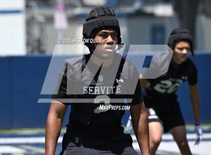 Thumbnail 2 in St. John Bosco vs. Servite (Brave 8 Invitational) photogallery.