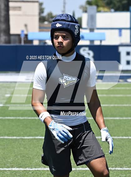 Thumbnail 1 in St. John Bosco vs. Servite (Brave 8 Invitational) photogallery.