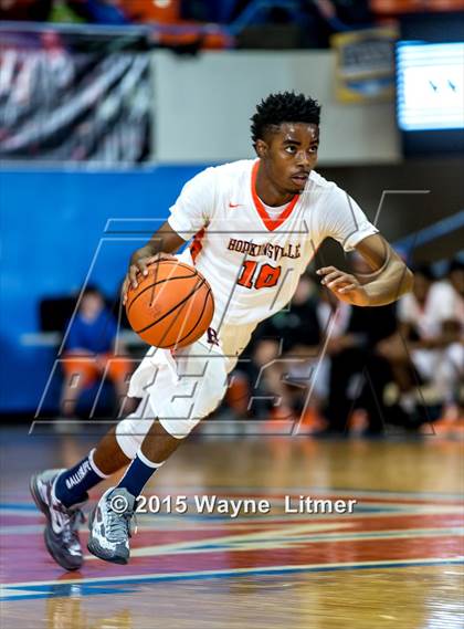 Thumbnail 2 in JO Johson vs Hopkinsville (Marshall County Hoopfest) photogallery.