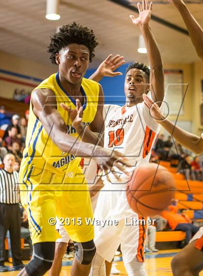 Thumbnail 2 in JO Johson vs Hopkinsville (Marshall County Hoopfest) photogallery.