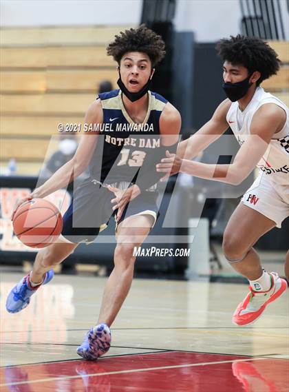 Thumbnail 3 in Notre Dame (SO) @ Harvard-Westlake photogallery.