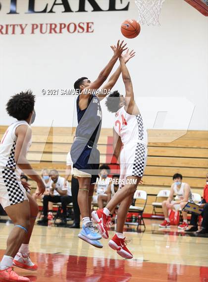 Thumbnail 1 in Notre Dame (SO) @ Harvard-Westlake photogallery.