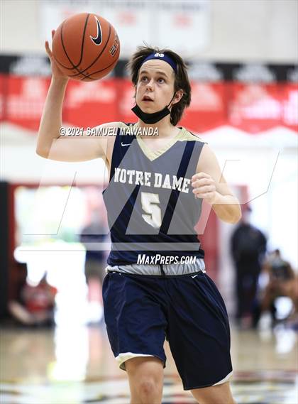 Thumbnail 1 in Notre Dame (SO) @ Harvard-Westlake photogallery.