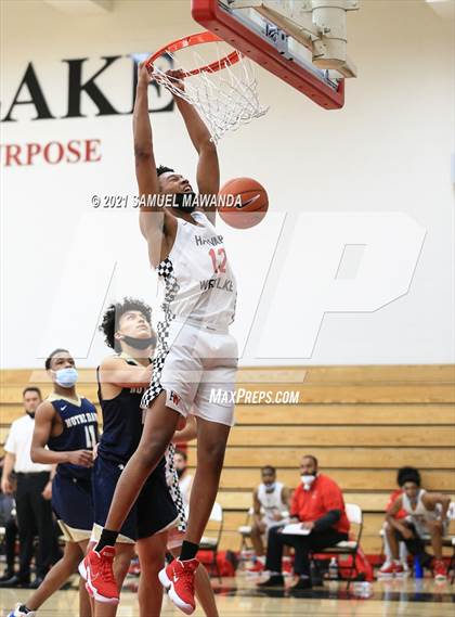Thumbnail 1 in Notre Dame (SO) @ Harvard-Westlake photogallery.