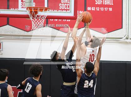 Thumbnail 1 in Notre Dame (SO) @ Harvard-Westlake photogallery.