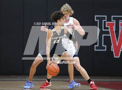 Thumbnail 1 in Notre Dame (SO) @ Harvard-Westlake photogallery.