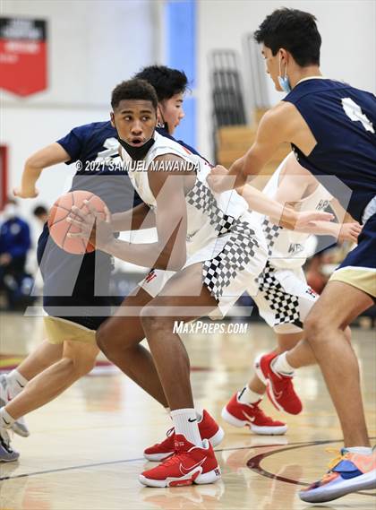 Thumbnail 3 in Notre Dame (SO) @ Harvard-Westlake photogallery.