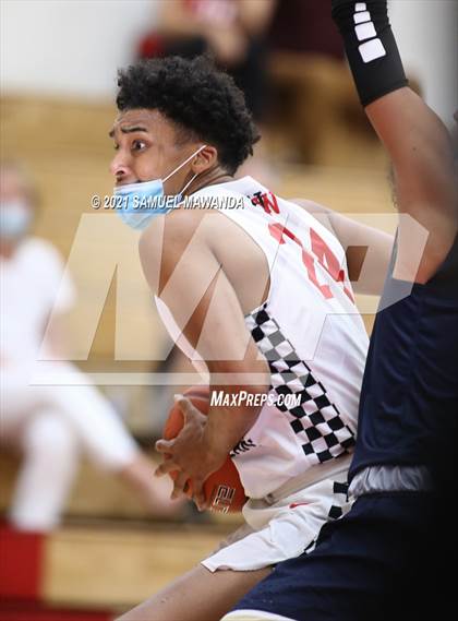 Thumbnail 3 in Notre Dame (SO) @ Harvard-Westlake photogallery.