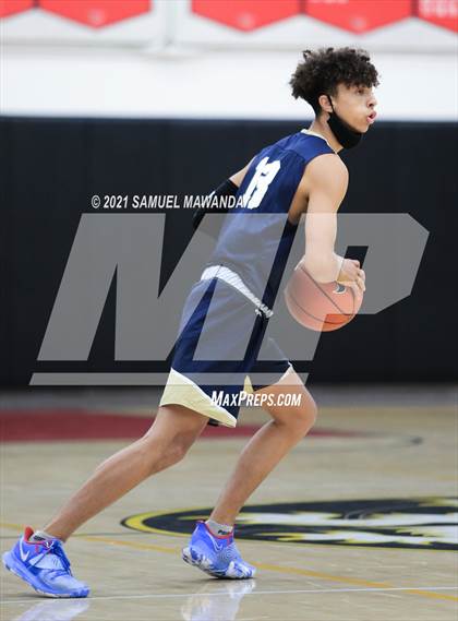 Thumbnail 3 in Notre Dame (SO) @ Harvard-Westlake photogallery.