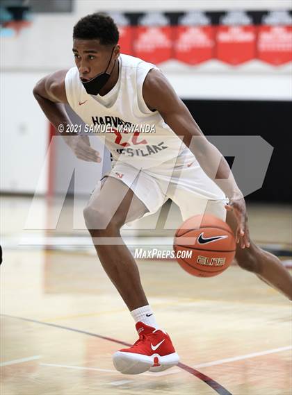 Thumbnail 1 in Notre Dame (SO) @ Harvard-Westlake photogallery.