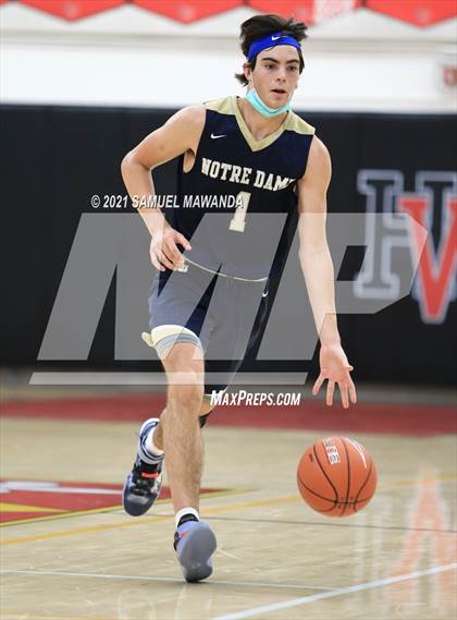 Thumbnail 3 in Notre Dame (SO) @ Harvard-Westlake photogallery.