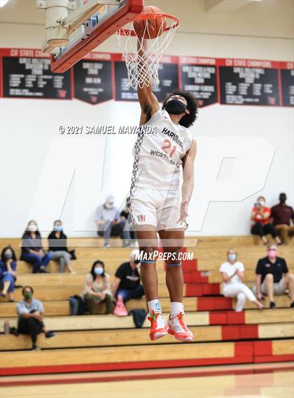 Thumbnail 3 in Notre Dame (SO) @ Harvard-Westlake photogallery.
