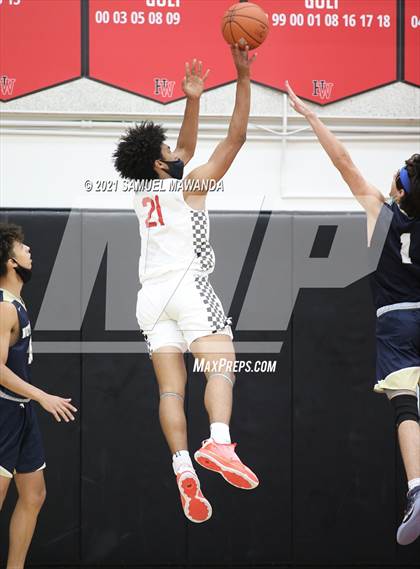 Thumbnail 1 in Notre Dame (SO) @ Harvard-Westlake photogallery.
