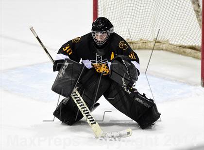 Thumbnail 3 in Daniel Hand vs. Amity Regional (CIAC DII Final) photogallery.