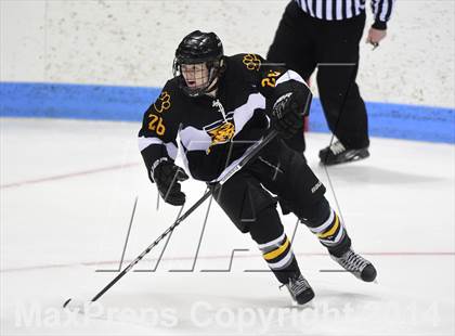 Thumbnail 3 in Daniel Hand vs. Amity Regional (CIAC DII Final) photogallery.