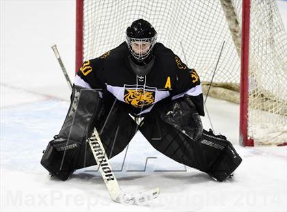 Thumbnail 1 in Daniel Hand vs. Amity Regional (CIAC DII Final) photogallery.