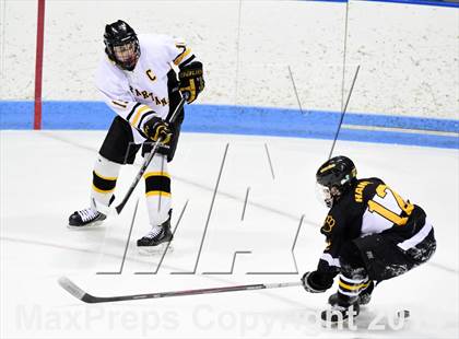 Thumbnail 2 in Daniel Hand vs. Amity Regional (CIAC DII Final) photogallery.