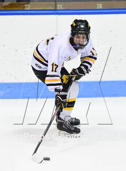 Thumbnail 3 in Daniel Hand vs. Amity Regional (CIAC DII Final) photogallery.