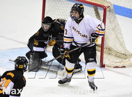 Thumbnail 2 in Daniel Hand vs. Amity Regional (CIAC DII Final) photogallery.