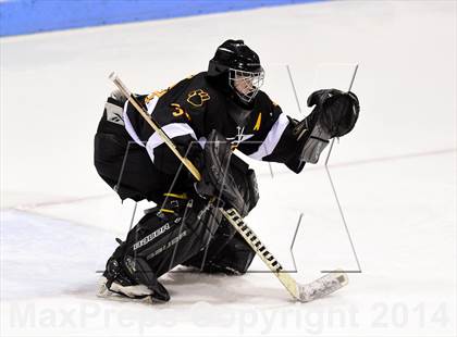 Thumbnail 1 in Daniel Hand vs. Amity Regional (CIAC DII Final) photogallery.