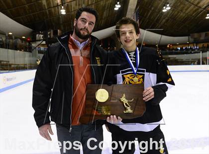 Thumbnail 3 in Daniel Hand vs. Amity Regional (CIAC DII Final) photogallery.