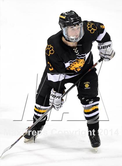 Thumbnail 3 in Daniel Hand vs. Amity Regional (CIAC DII Final) photogallery.