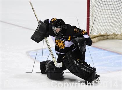 Thumbnail 1 in Daniel Hand vs. Amity Regional (CIAC DII Final) photogallery.