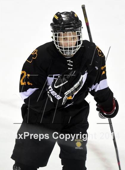 Thumbnail 2 in Daniel Hand vs. Amity Regional (CIAC DII Final) photogallery.