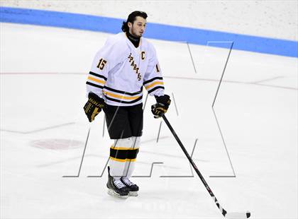 Thumbnail 3 in Daniel Hand vs. Amity Regional (CIAC DII Final) photogallery.