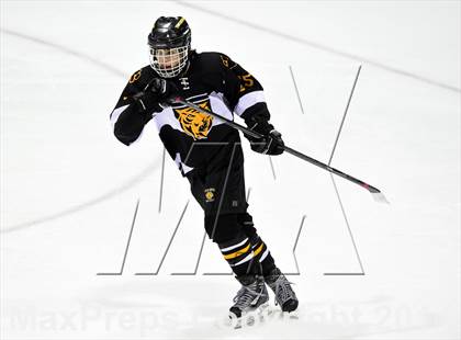 Thumbnail 3 in Daniel Hand vs. Amity Regional (CIAC DII Final) photogallery.