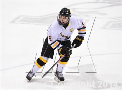Thumbnail 2 in Daniel Hand vs. Amity Regional (CIAC DII Final) photogallery.